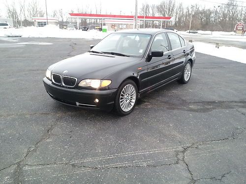 2003 bmw 330xi base sedan 4-door 3.0l