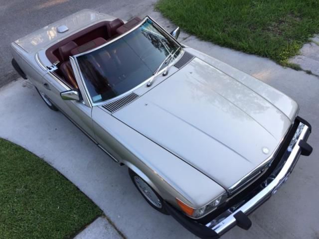 1986 mercedes-benz sl-class 560sl in 702 smoke sil