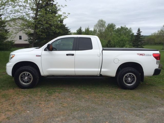 2010 toyota tundra