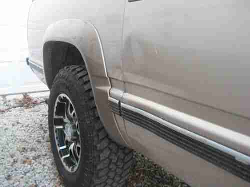 1993 Suburban 4x4, image 3