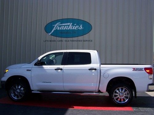 2012 toyota tundra 4wd truck  we finance