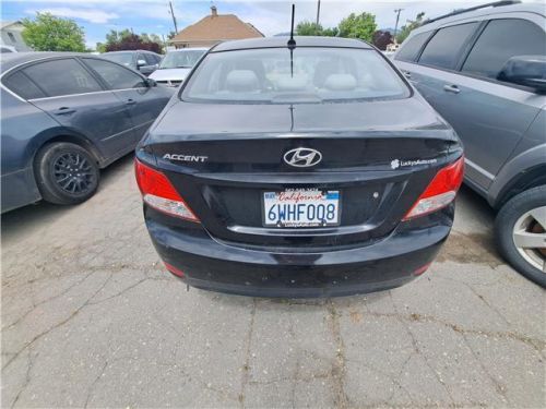 2012 hyundai accent gls