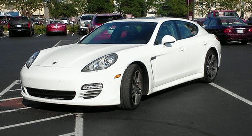 2012 porsche panamera 4 hatchback 4-door 3.6l