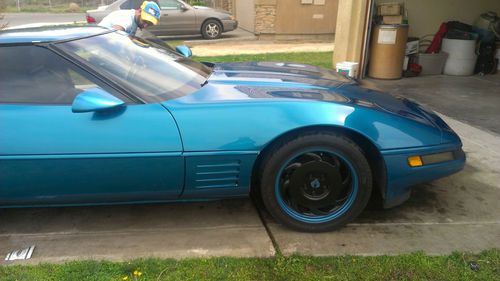 1992 chevrolet corvette base hatchback 2-door 5.7l no reserve, no reserve