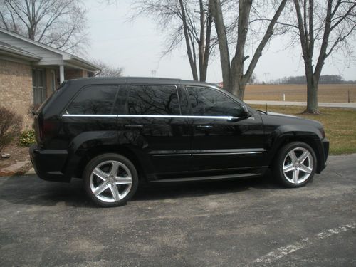 2007 jeep grand cherokee srt8 sport utility 4-door 6.1l