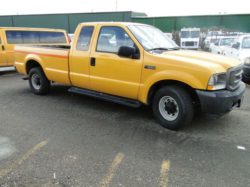 2004 ford f-350 2x4 extended cab pick up truck