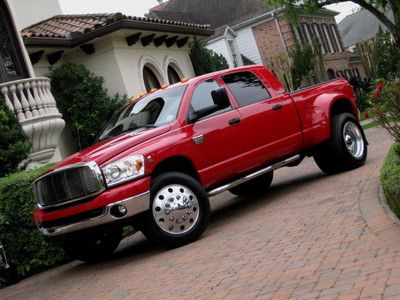 Mega cab dually (leather) 22.5 alcoa rims! 4x4