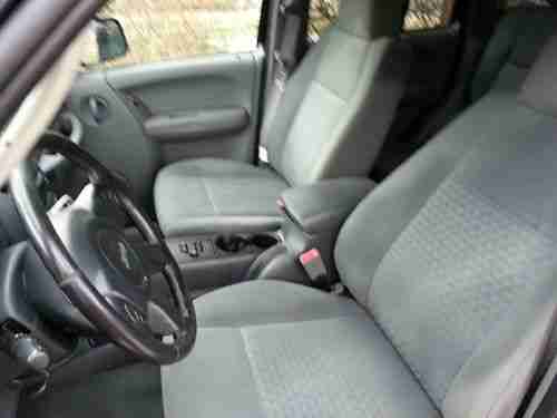 2005 Jeep Liberty crd diesel Sport Sport Utility 4-Door 2.8L, image 15
