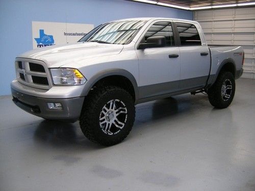 We finance!!! 2010 dodge ram 1500 slt 4x4 hemi auto trx 4 off-road 20 rims 1 own