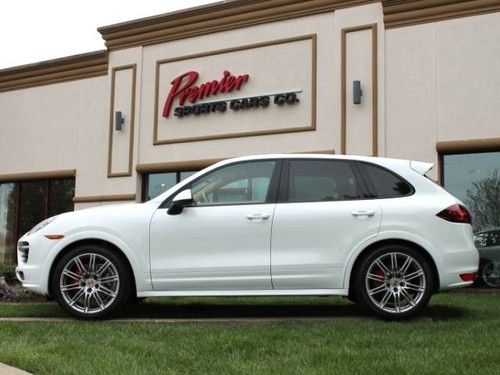 Gts 1300 miles pano 21" wheels nav. loaded!!