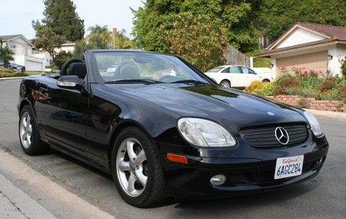 2002 mercedes-benz slk320 base convertible 2-door 3.2l