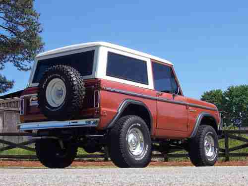 Gorgeous High Quality Fully Restored Classic 1969 Bronco 4WD Ready to Show 'N Go, image 5