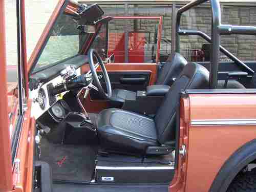 Gorgeous High Quality Fully Restored Classic 1969 Bronco 4WD Ready to Show 'N Go, image 8