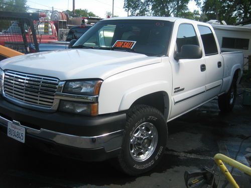 2003 chevrolet silverado 2500 hd ls crew cab pickup 4-door 6.6l off road towing