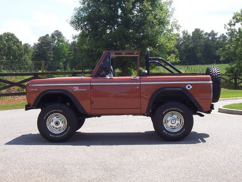 Gorgeous high quality fully restored classic 1969 bronco 4wd ready to show 'n go