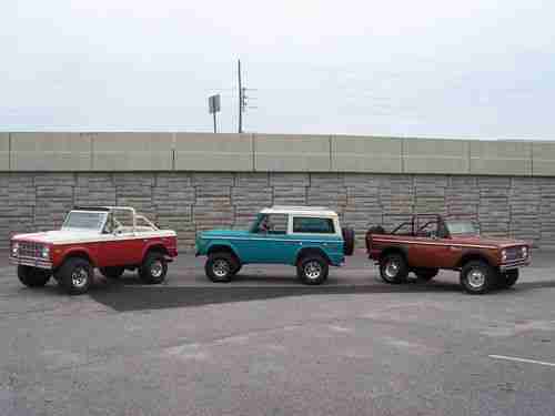 Gorgeous High Quality Fully Restored Classic 1969 Bronco 4WD Ready to Show 'N Go, image 11