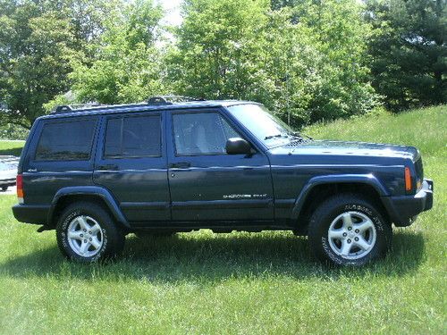 2000 jeep cherokee sport 4 wheel drive