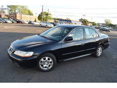 2002 HONDA ACCORD EX LEAHTER , ONE OWNER , NO ACCIDENTS, image 2