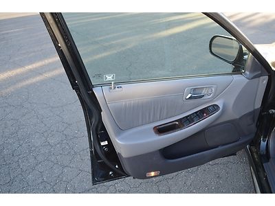 2002 HONDA ACCORD EX LEAHTER , ONE OWNER , NO ACCIDENTS, image 16