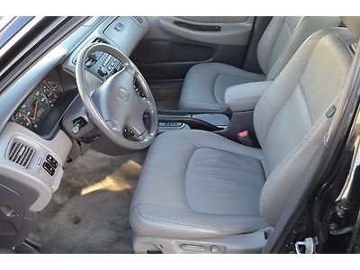 2002 HONDA ACCORD EX LEAHTER , ONE OWNER , NO ACCIDENTS, image 17