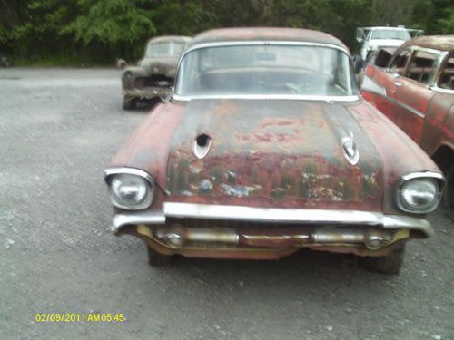 1957 CHEVROLET BELAIR 2 DOOR, image 2