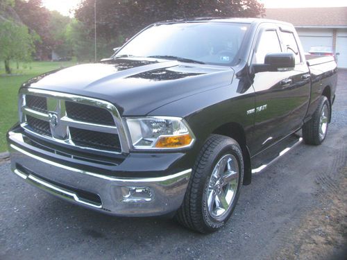 2009 dodge ram 1500 sport extended cab pickup 4-door 5.7l