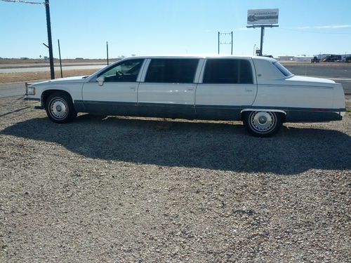 1994 cadillo limo (white)