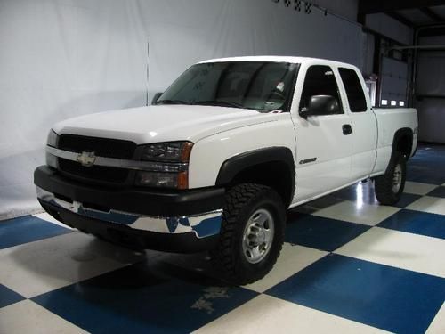 2004 chevy silverado 2500hd ext-cab 4wd sb...6.0l v8