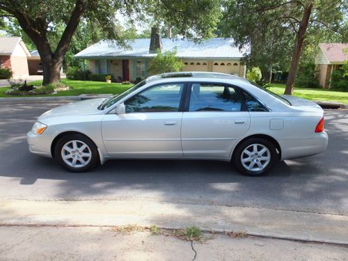 2002 Toyota Avalon XLS Sedan 4-Door 3.0L, image 2