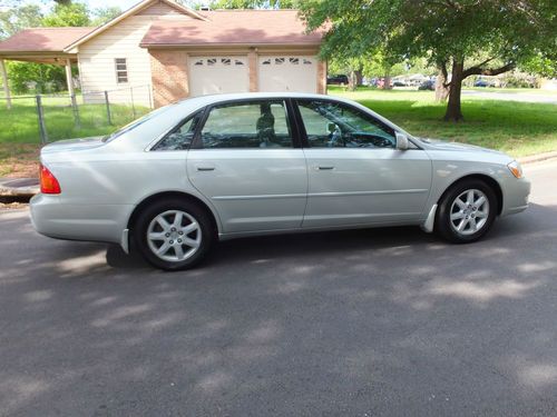 2002 Toyota Avalon XLS Sedan 4-Door 3.0L, image 6