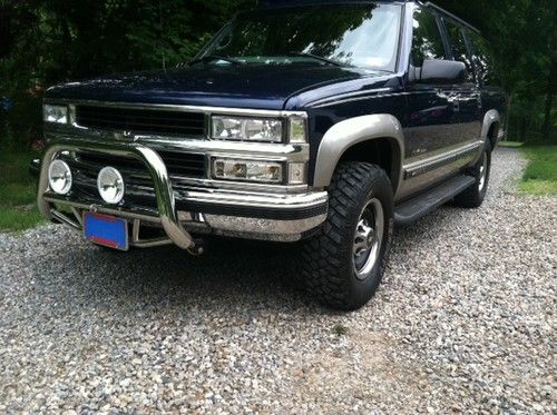 1999 chevrolet k2500 suburban lt sport utility 4-door 7.4l 454 big block rare!