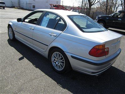 Sharp * 328i * (( auto...moonroof...alloys...loaded )) no reserve