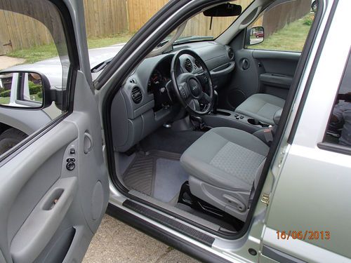 2005 Jeep Liberty Limited Sport Utility 4-Door 3.7L, US $6,995.00, image 4