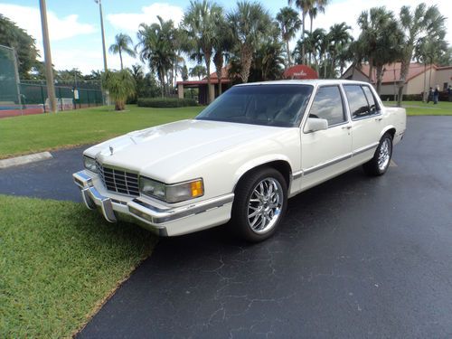 1993 cadillac deville base sedan 4-door 4.9l no reserve