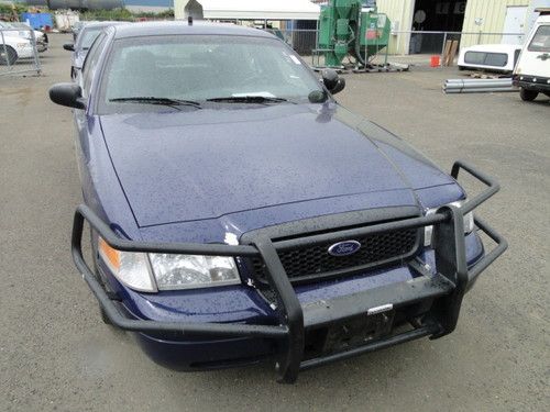 2008 Ford Crown Victoria Police Interceptor - Retired Police Vehicle, image 4