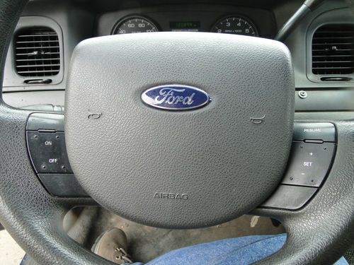 2008 Ford Crown Victoria Police Interceptor - Retired Police Vehicle, image 17