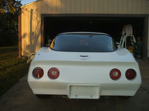1981 Chevrolet Corvette Base Coupe 2-Door 5.7L, image 4
