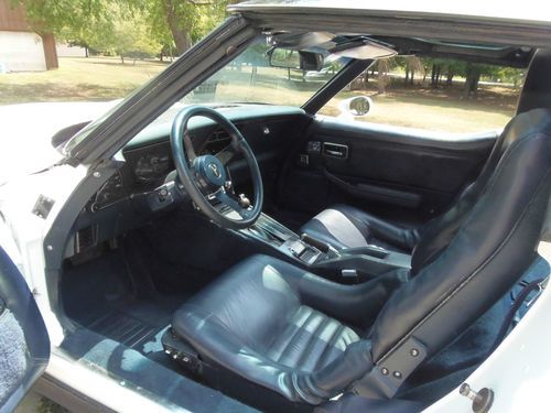 1981 Chevrolet Corvette Base Coupe 2-Door 5.7L, image 5