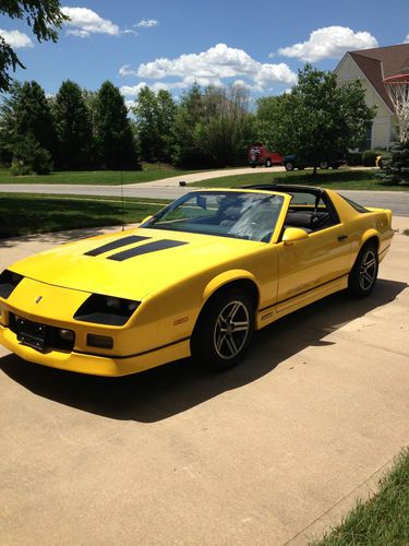 1987 chevrolet camaro z28 iroc-z coupe 2-door 5.0l