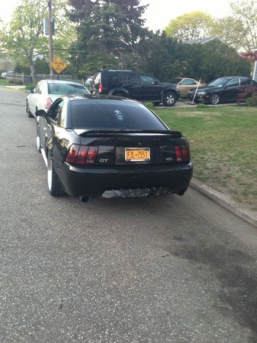 Does 1999 ford mustang have anti lock breaks #5