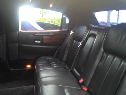 1998 Lincoln Town Car Executive Limousine 4-Door 4.6L, 82K miles - NO RESERVE, image 6
