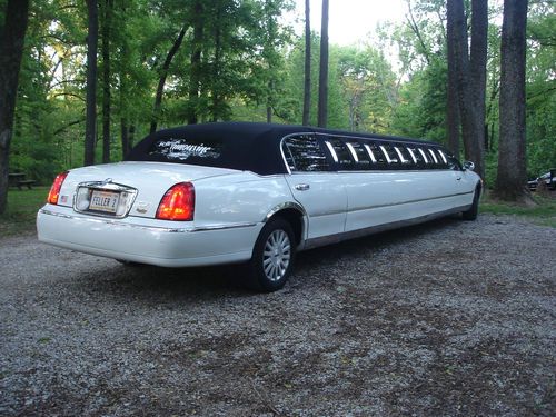 Lincoln Town car 1998 Limo