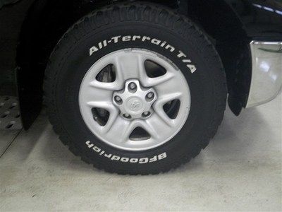 4x2 SR5 4.7L 276 horsepower 4 Doors 4-wheel ABS brakes Air conditioning, image 4