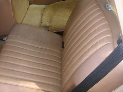 Mercedes Benz 300TD Wagon, vintage 1985, gold, image 6