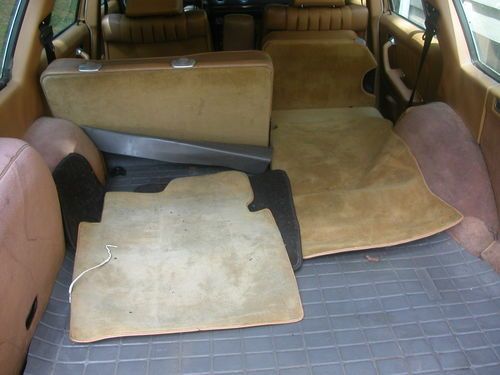 Mercedes Benz 300TD Wagon, vintage 1985, gold, image 7