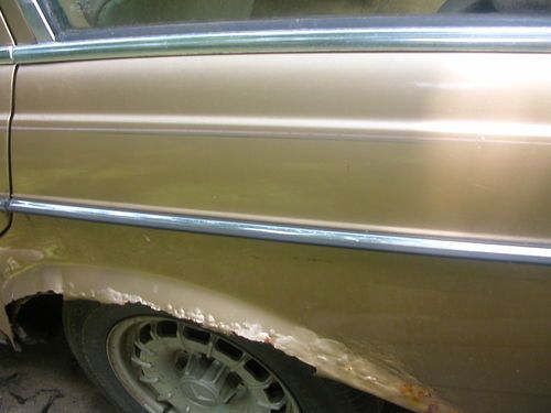 Mercedes Benz 300TD Wagon, vintage 1985, gold, image 8