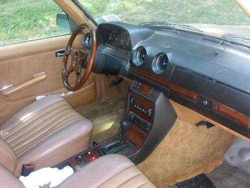 Mercedes Benz 300TD Wagon, vintage 1985, gold, image 10