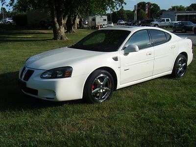 2008 pontiac grand prix gxp