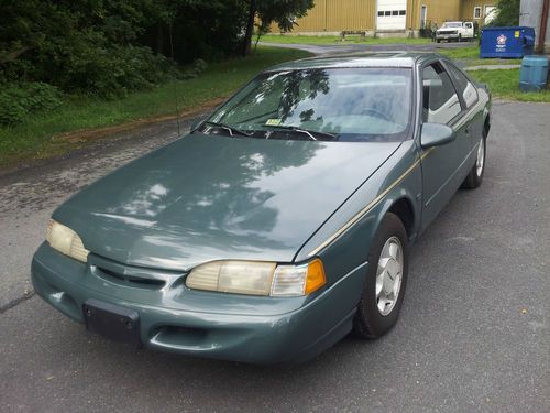 1995 ford thunderbird lx 105k  looks great! runs great!!!