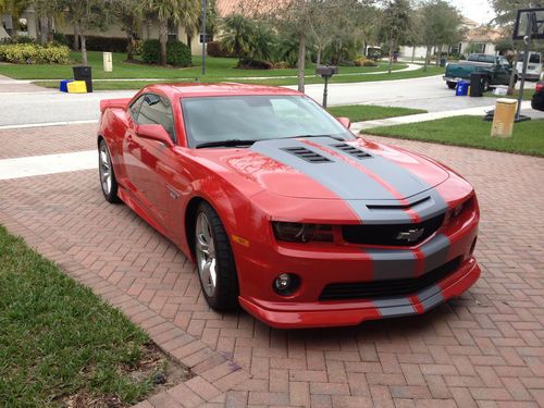 2010 chevrolet camaro ss coupe 2-door 6.2l